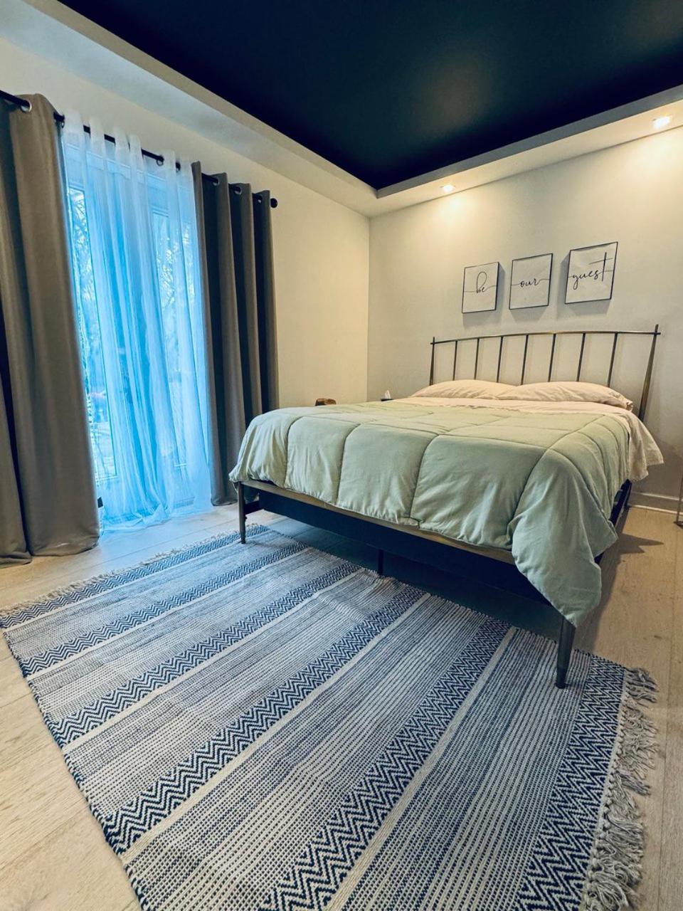 M-Home Charleston Luaran gambar